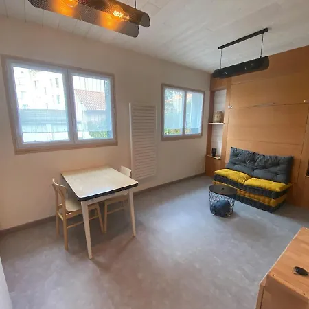 Quartier Salins 5mn Gare Routiere Appartement