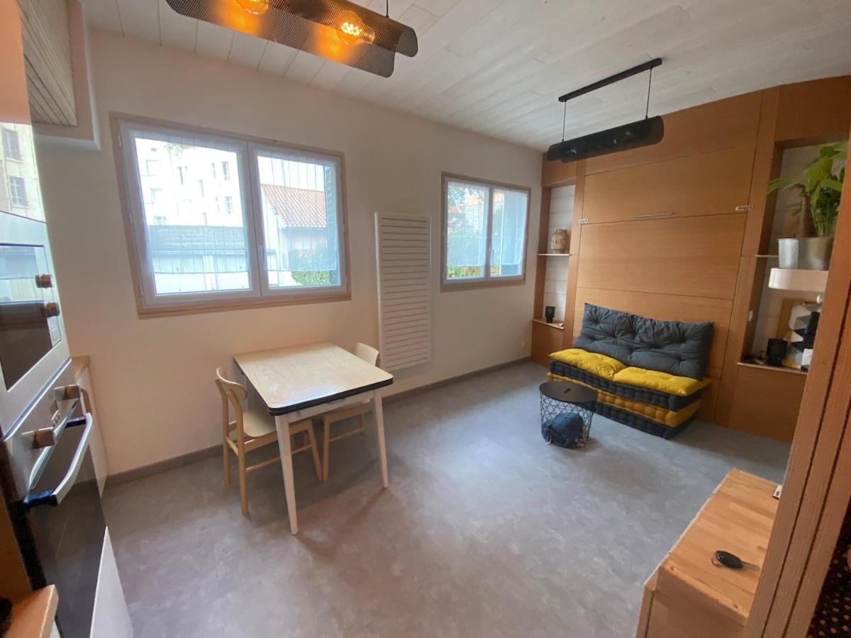 Quartier Salins 5mn Gare Routiere Apartment